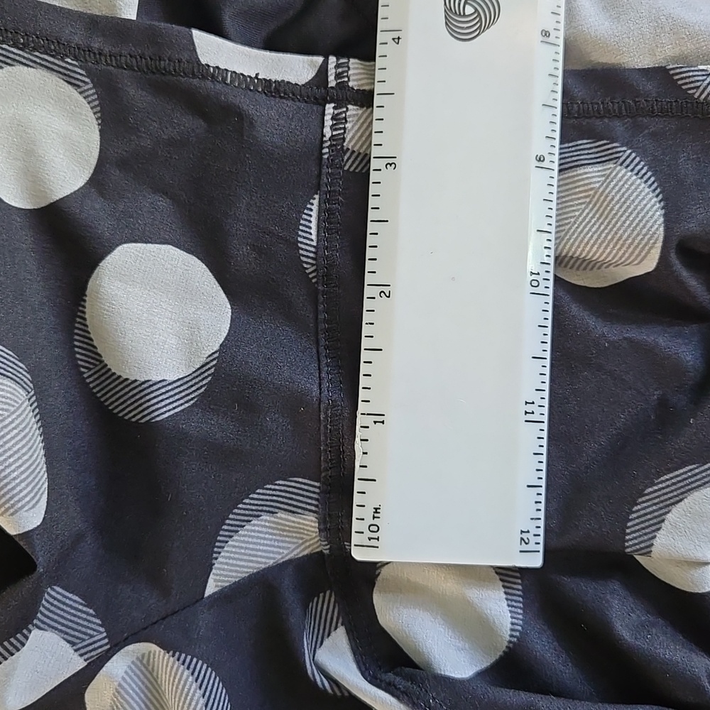 Oiselle Polka Dot Toolbelt Rogas Size 4 - Picture 4 of 4